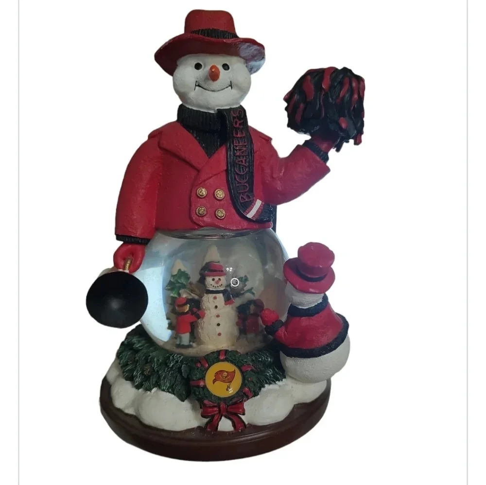 Tampa Bay Buccaneers Christmas Snowman Cheer  Snow/Water Globe.